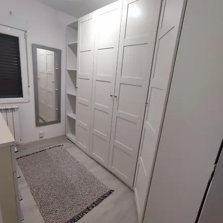 Beach Accommodation Apartment Апартаменти Сан-Себастьян