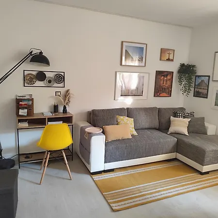 Beach Accommodation Apartment *