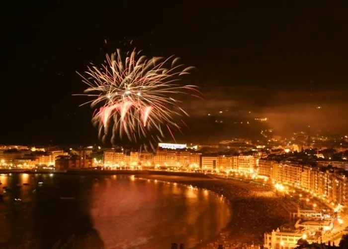 Beach Accommodation Apartment San Sebastian