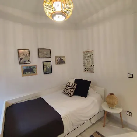 Beach Accommodation Apartment *
