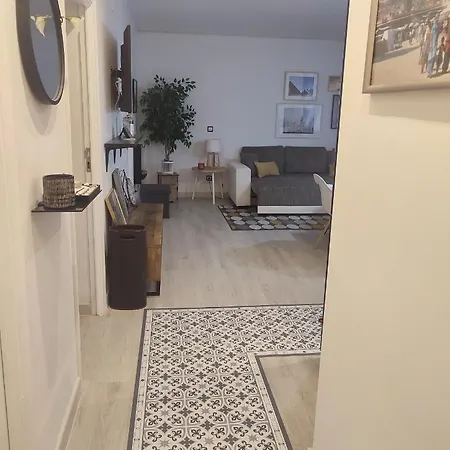 Beach Accommodation Apartment *